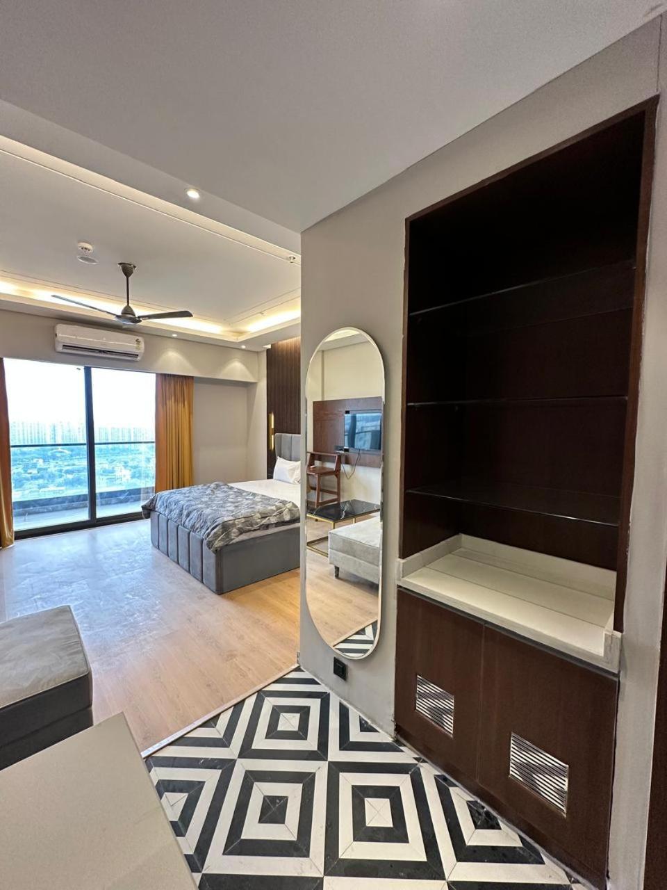 Aparthotel Urban Abodes Ghaziabad Zewnętrze zdjęcie